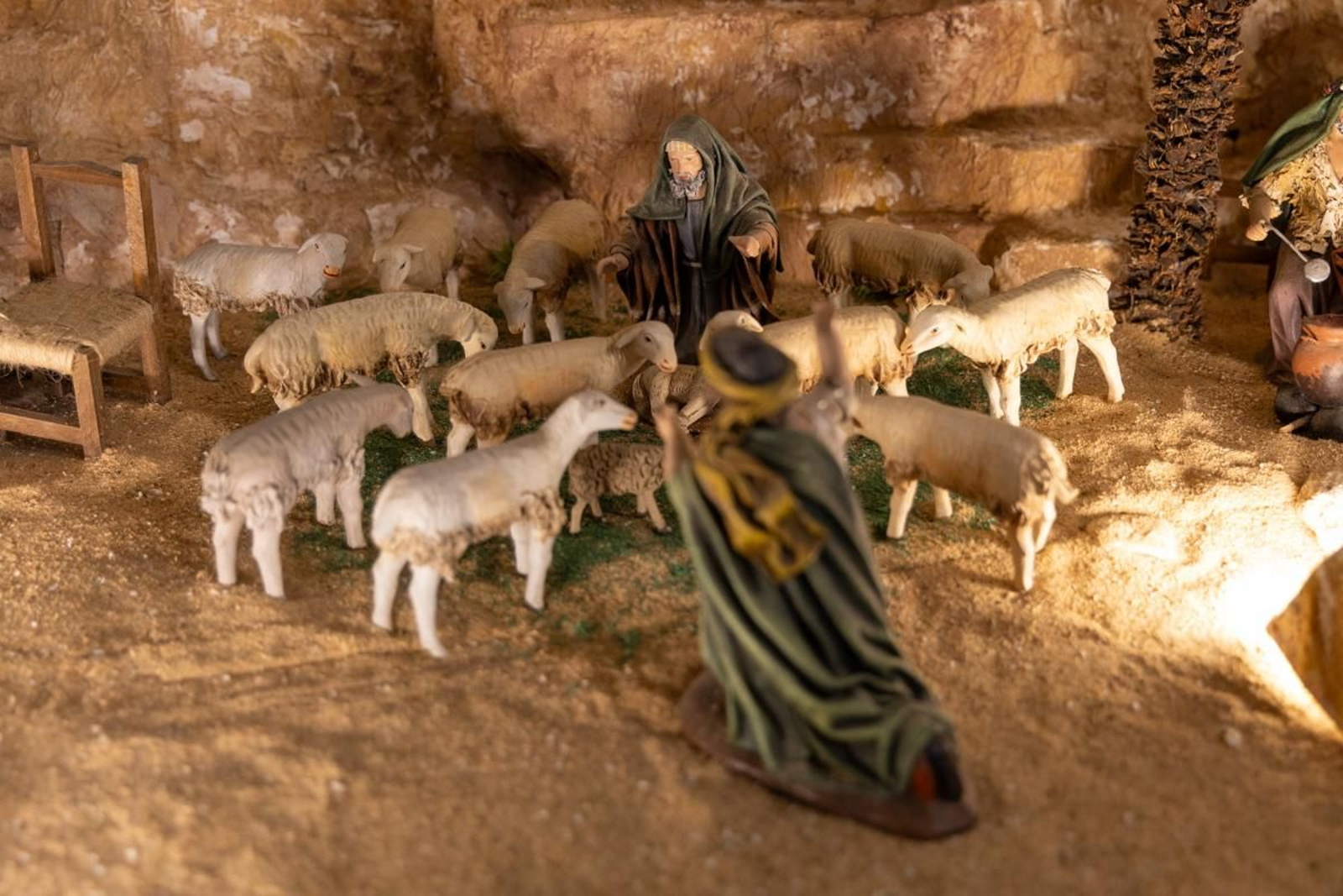 En imágenes: así es el Belén Bíblico con más de un millar de piezas artesanas de los abuelos María y Rafael
