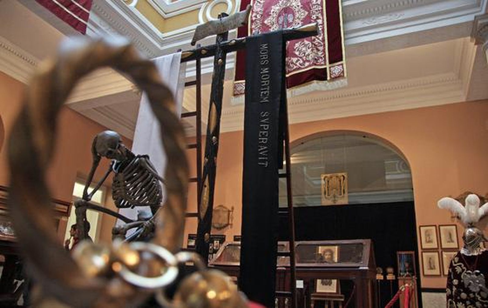 'Mors Mortem Superavit', los orígenes del Santo Entierro