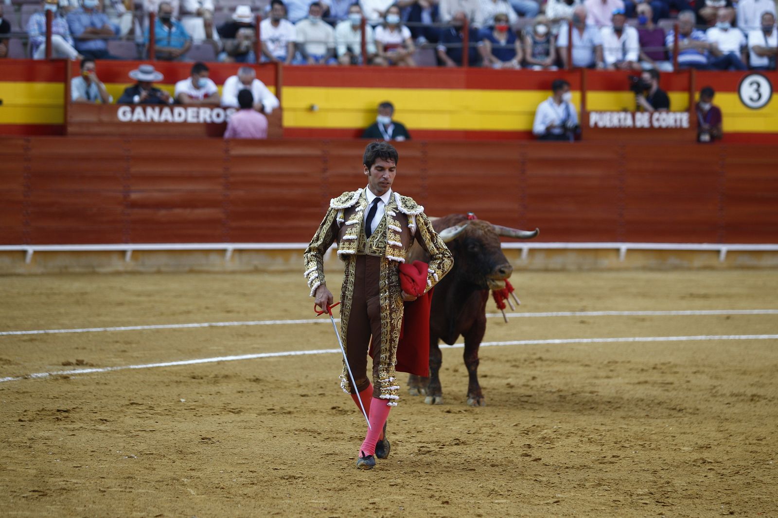 Fotogalería corrida de toros. Cayetano Rivera, Paco Ureña y Roca Rey. Roquetas de Mar.