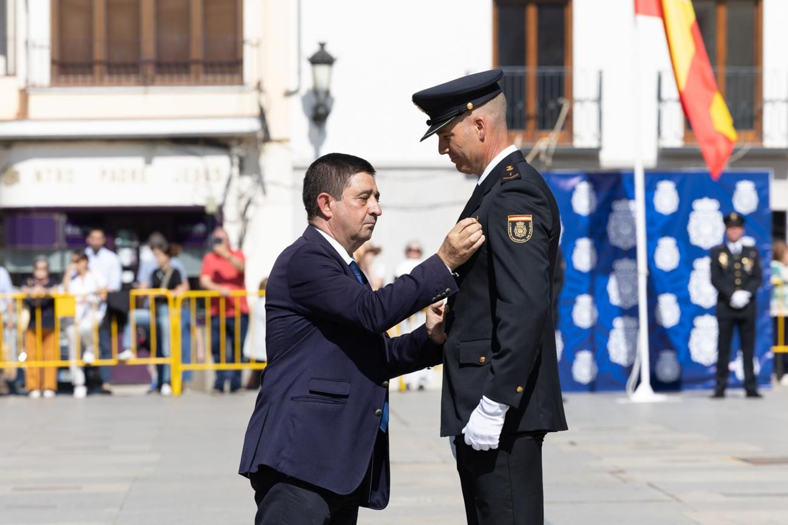 Acto por el día de la Policía Nacional, con motivo de la festividad los Santos Ángeles Custodios