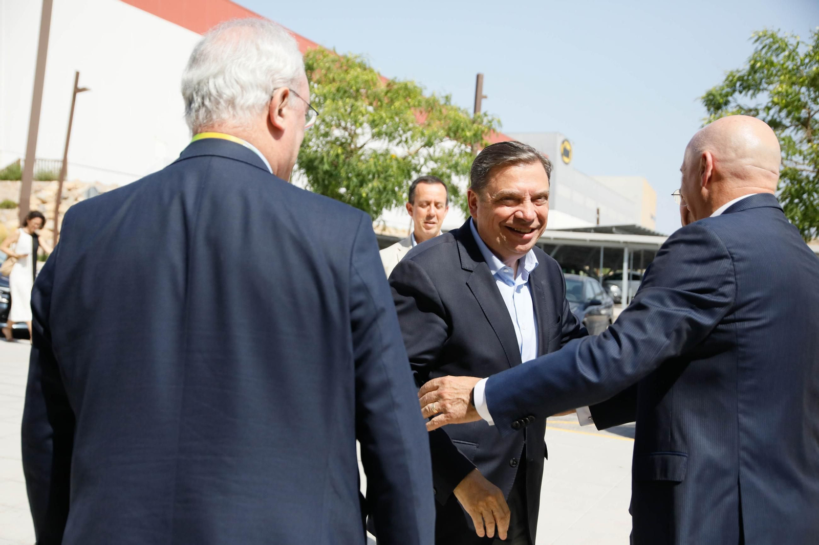 El ministro de Agricultura, Pesca y Alimentación, Luis Planas, visita el Centro Tecnológico Financiero del Grupo Cajamar en el Parque Científico-Tecnológico de Almería (PITA), en imágenes