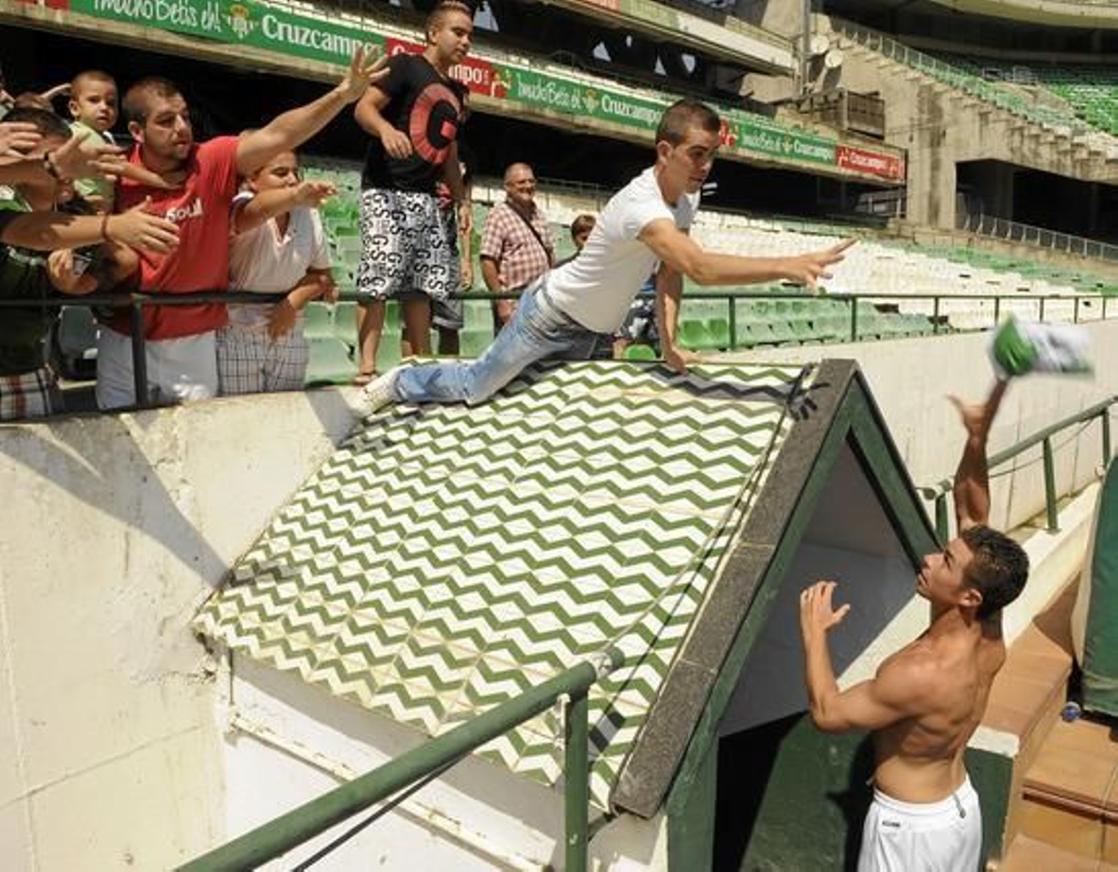 El Betis presenta a sus nuevos fichajes