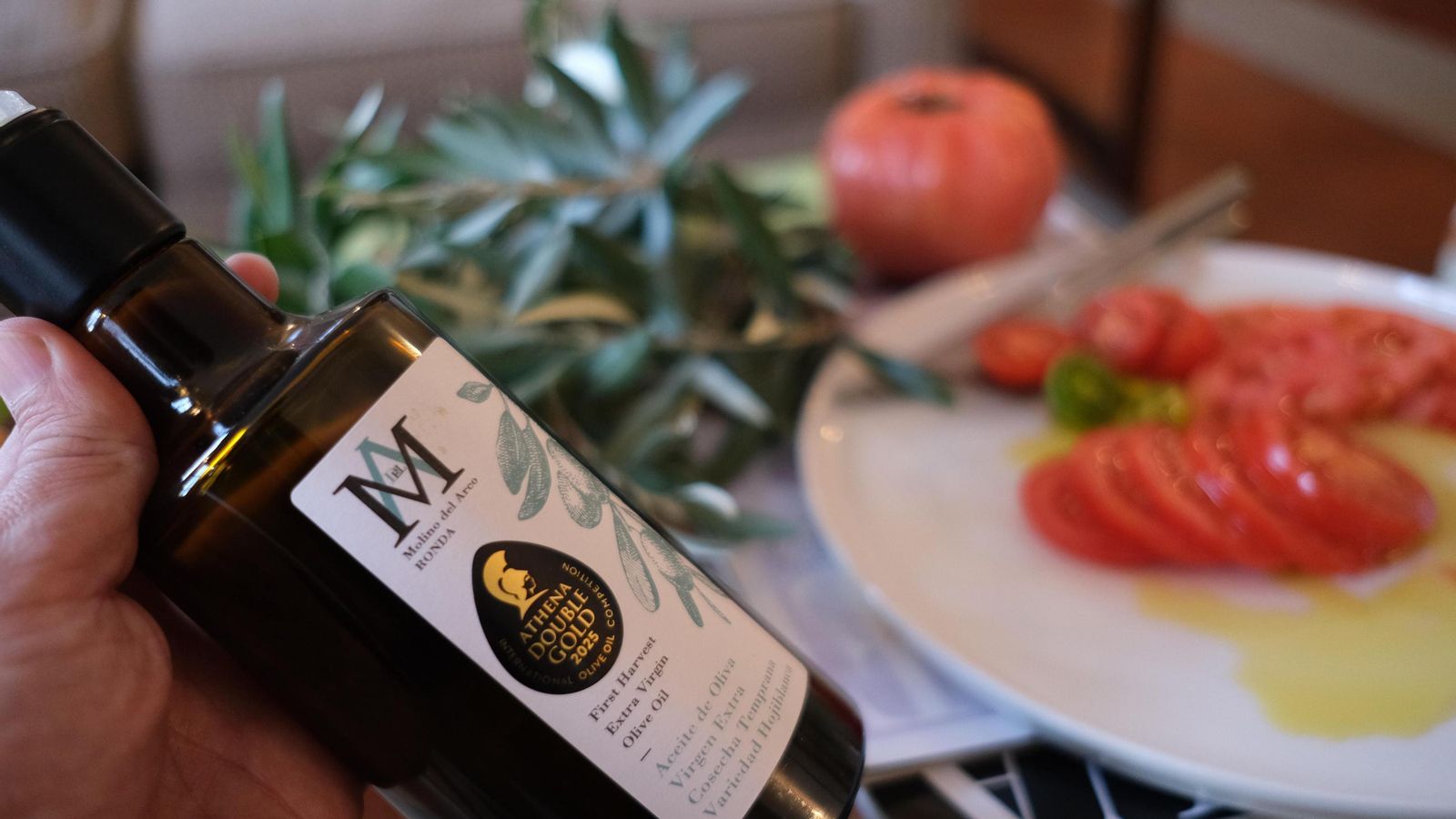 El aceite también puede ser comprobado sin participar en las experiencias y ya recibió sus primeros premios.