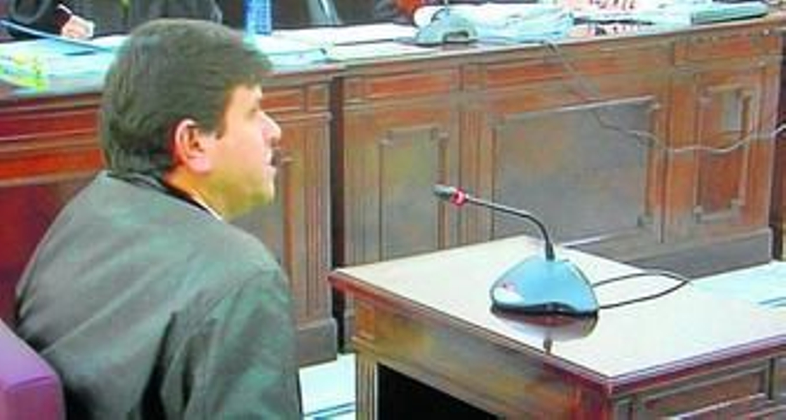 René Sánchez, el jefe de la Unidad de Rescate Acuático de los Bomberos de Huelva, en la sala de vistas.
