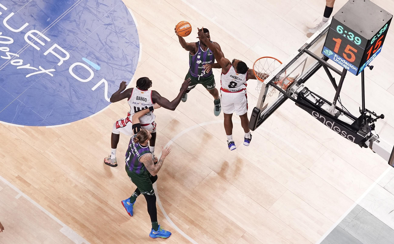 Melvin Ejim, sus cuatro años y seis títulos en Málaga