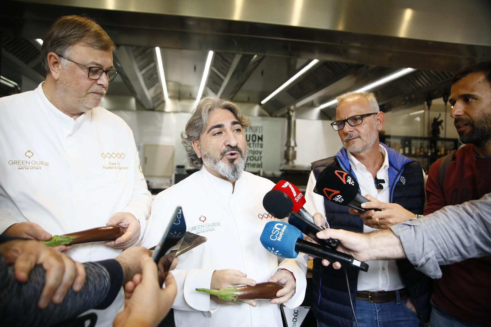 Las imágenes de una nueva variedad de berenjena en Almería