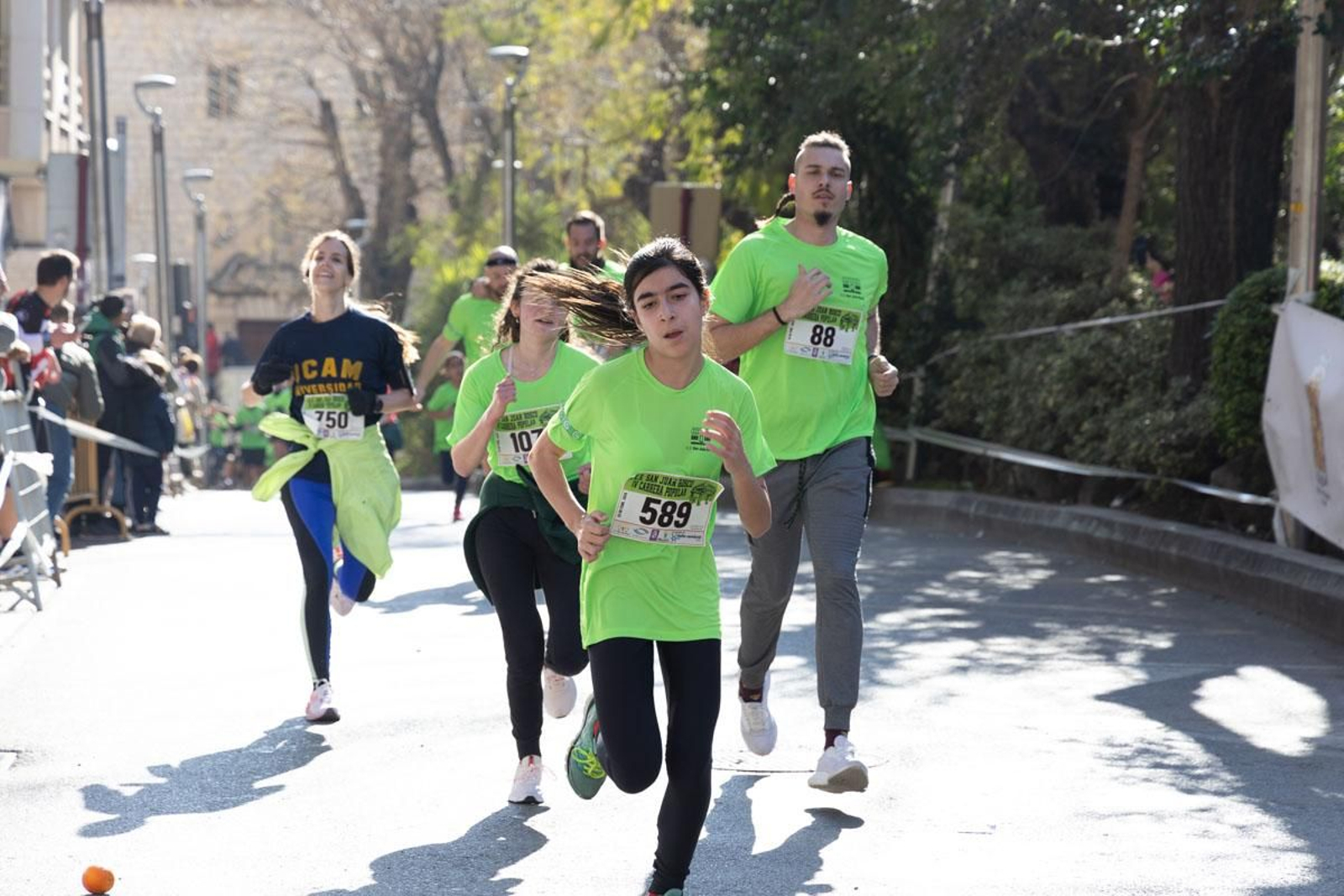 Deporte y solidaridad se unen en la IV Carrera Popular IES San Juan Bosco, en imágenes