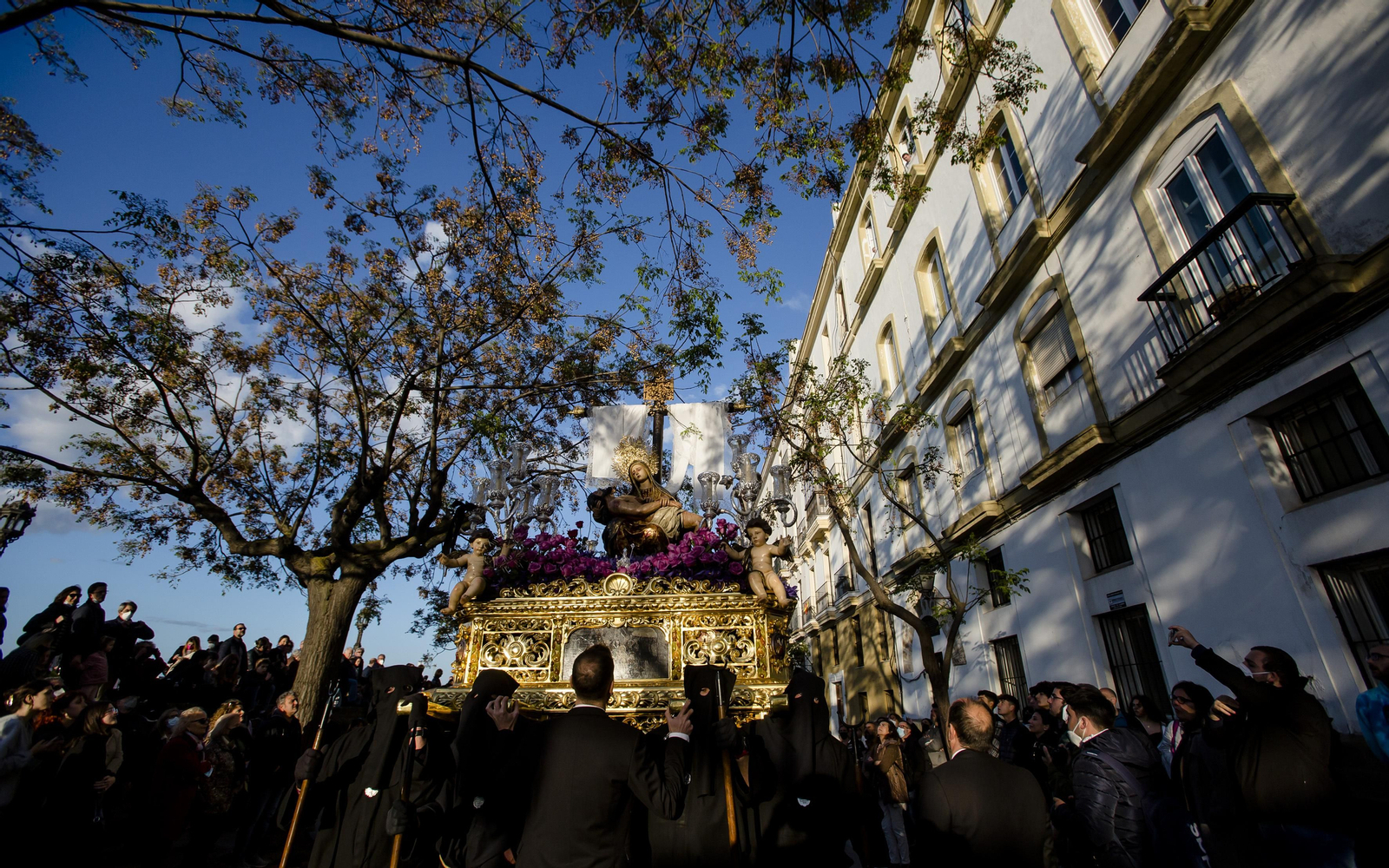 Las imágenes de la cofradía del Caminito en la Semana Santa de Cádiz 2022