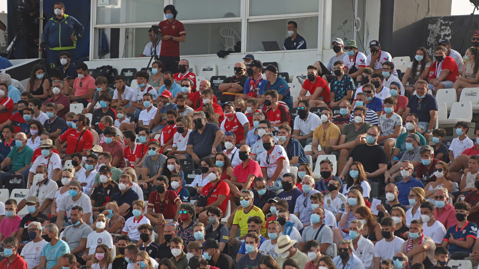 Las mejores fotos del Sevilla - Las Palmas en La Línea