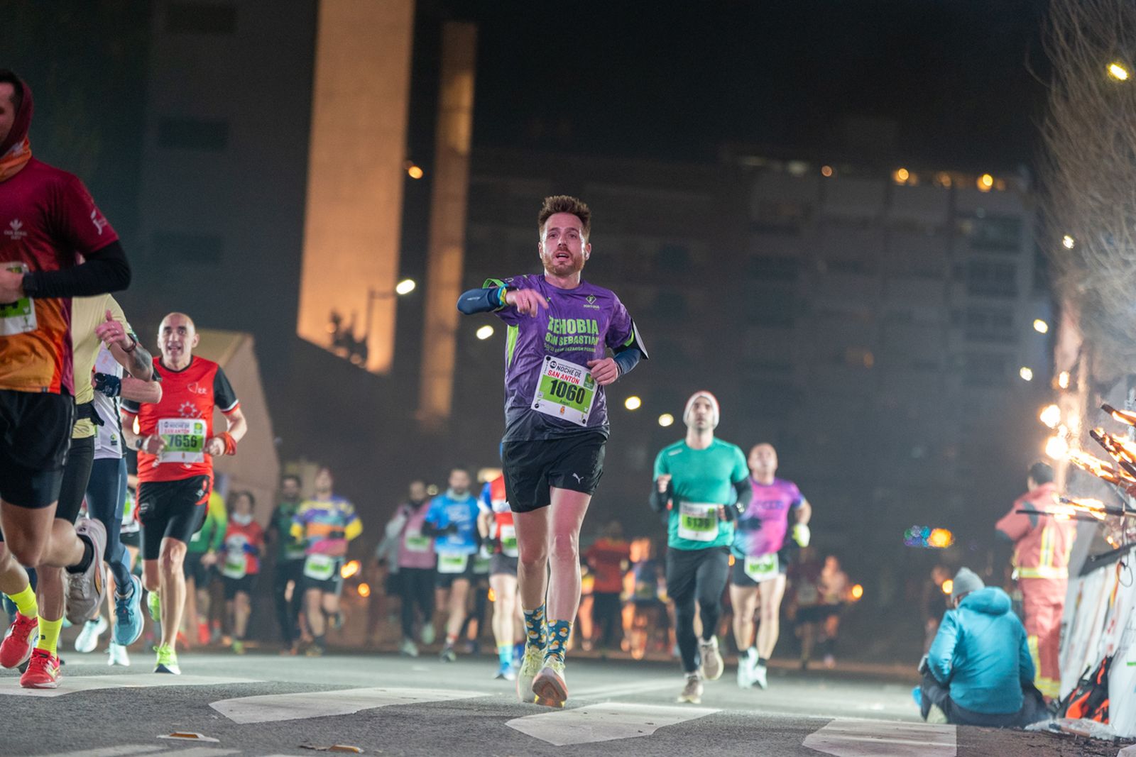 En imágenes: búscate en tu llegada a meta de la Carrera de San Antón 2026 (7)