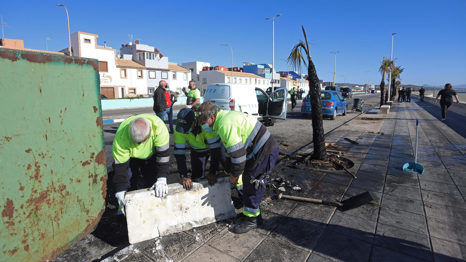 Nueva noche de incidentes en La Línea