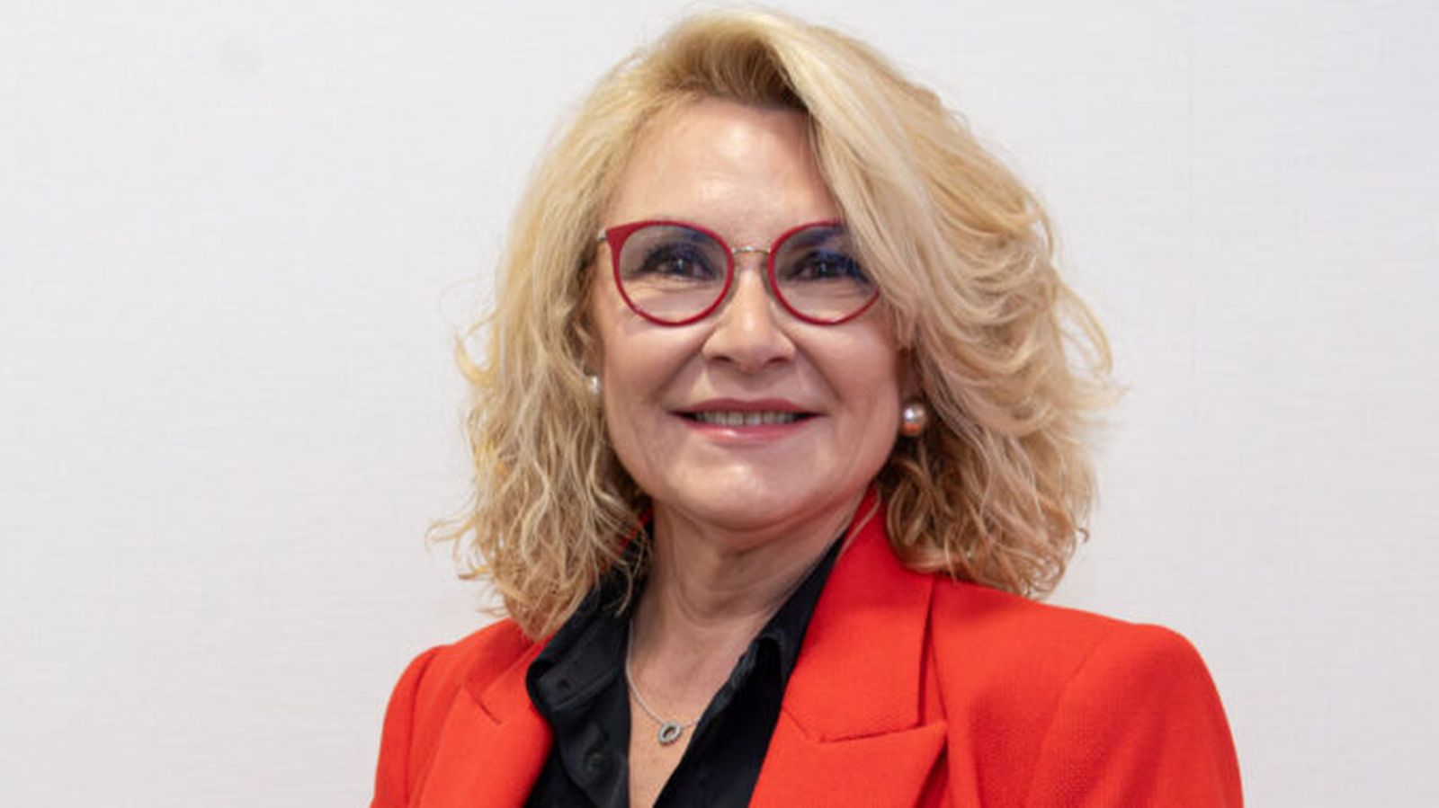 María Carmen de la Paz, Secretaria de Educación del PSOE de Almería