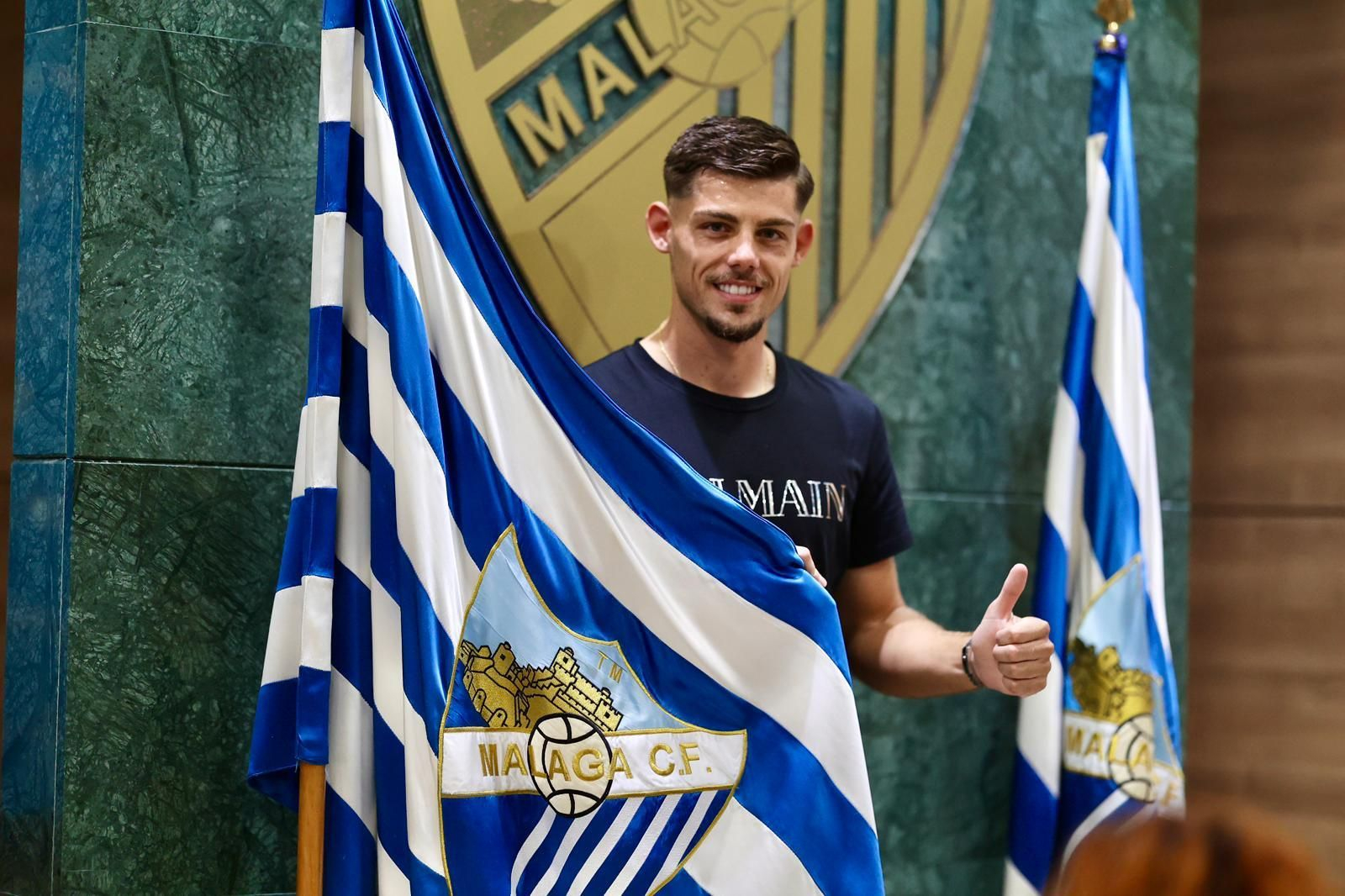 La presentación de Javi Montero como malaguista, en fotos