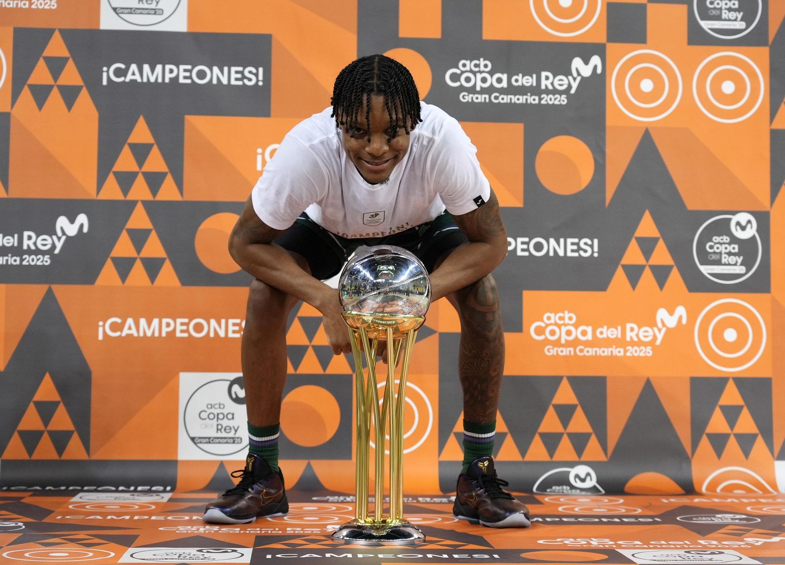 La sesión de fotos oficial del Unicaja campeón