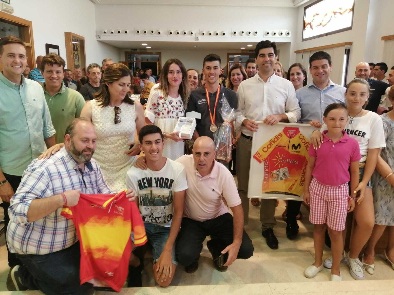 Recepción en Coín a Carmelo Urbano tras su título nacional sub 23