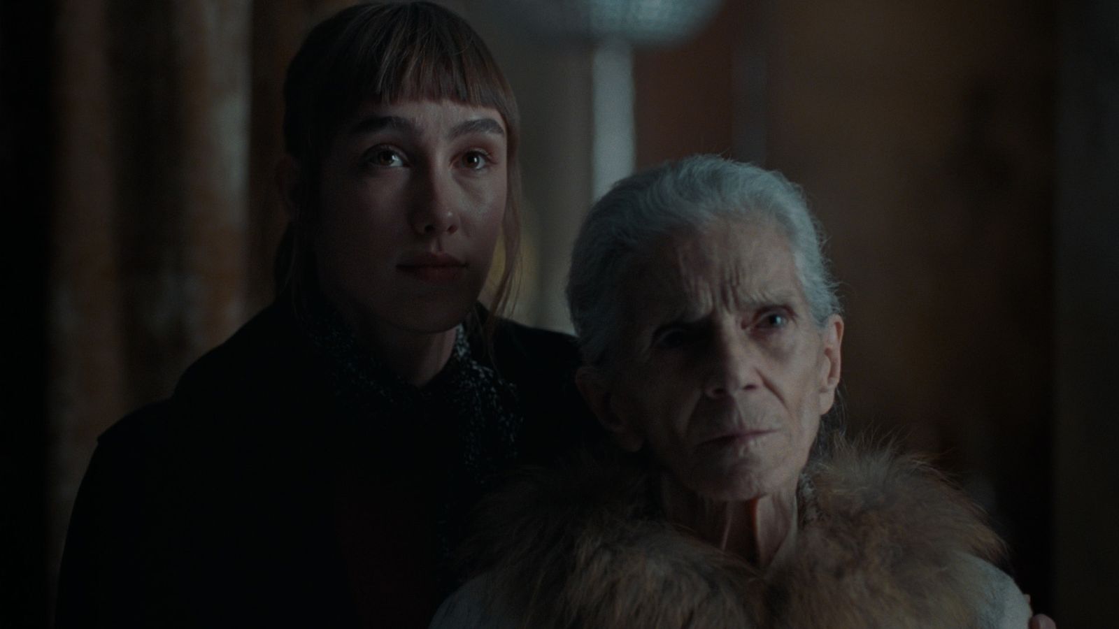 Almudena Amor y Vera Valdez, nieta y abuela en el filme de Paco Plaza.