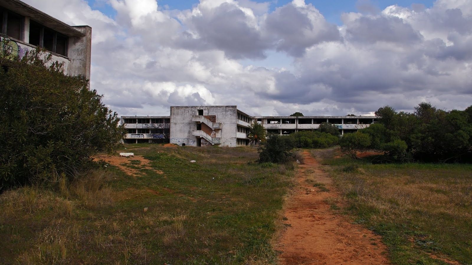 El hospital abandonado se encuentra en las inmediaciones de San Pablo.