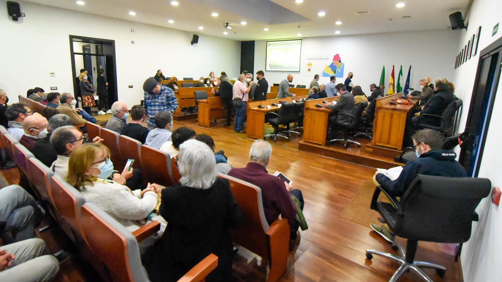 Fotos de la presentación de la  revista Almoraima