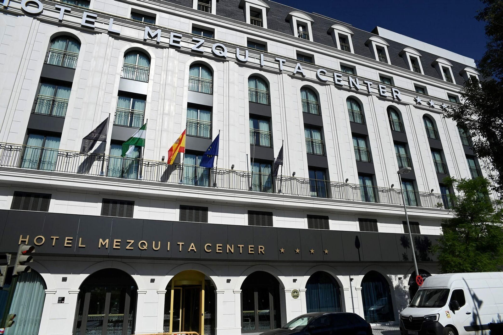 Hotel Mezquita Center a escasos metros de la estación de tren de Córdoba.