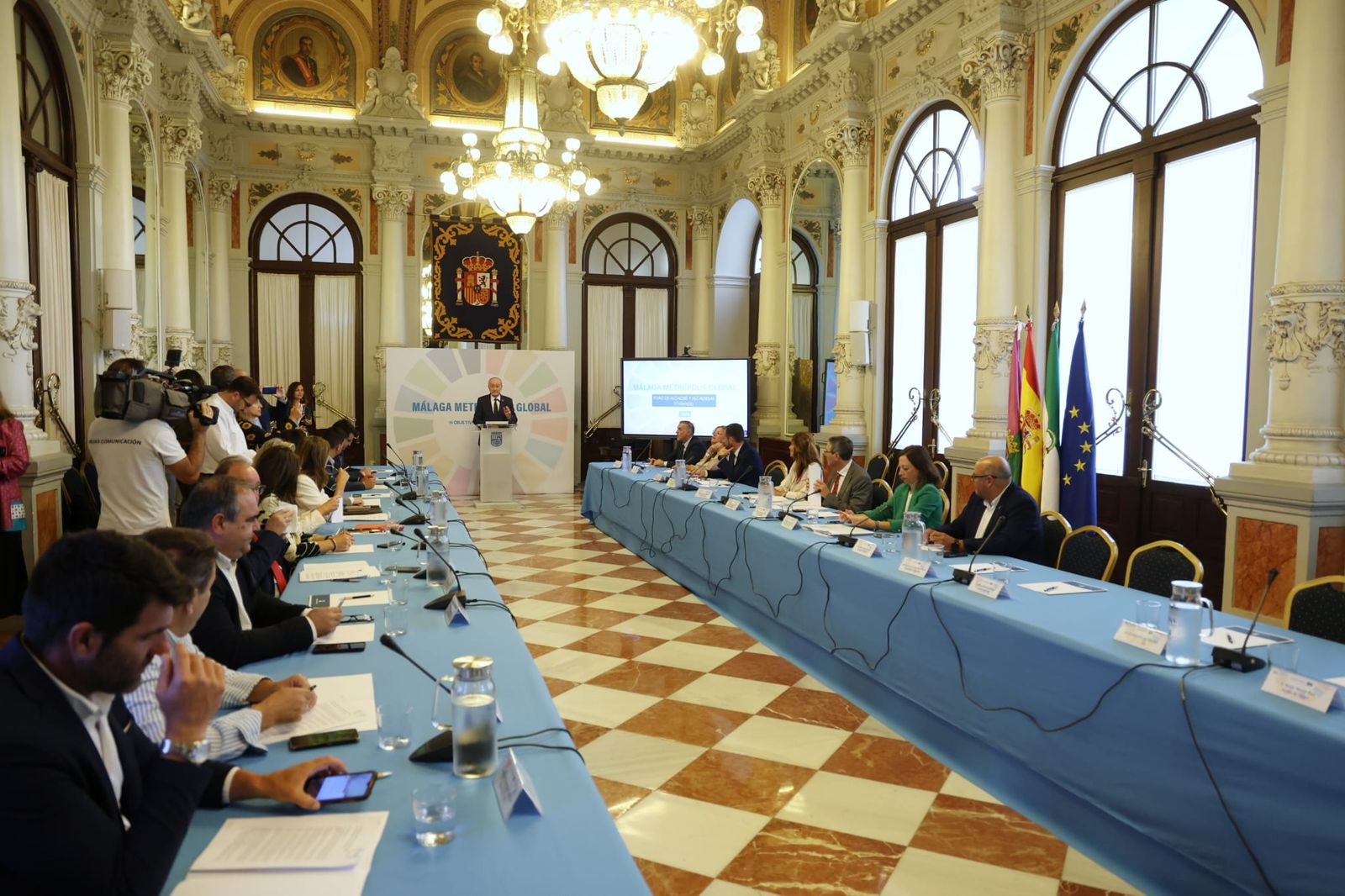 De la Torre, durante su exposición en el Foro de Alcaldes.