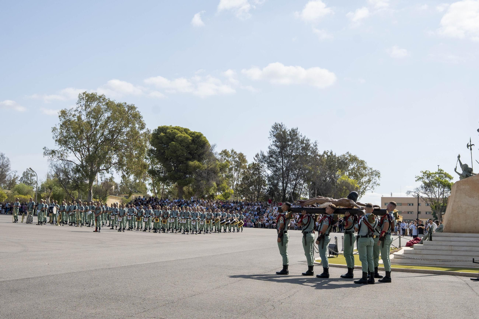 El CV (105) aniversario fundacional de la Legión