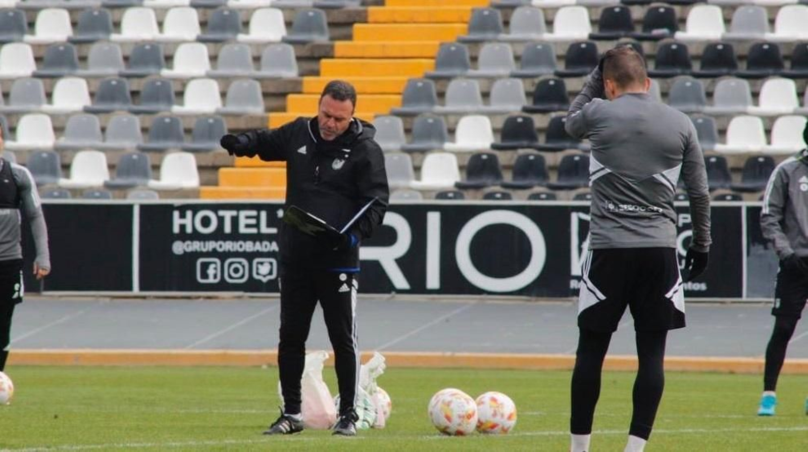 José María Salmerón, con una dilatada trayectoria en los banquillos, vuelve a ser el director del club