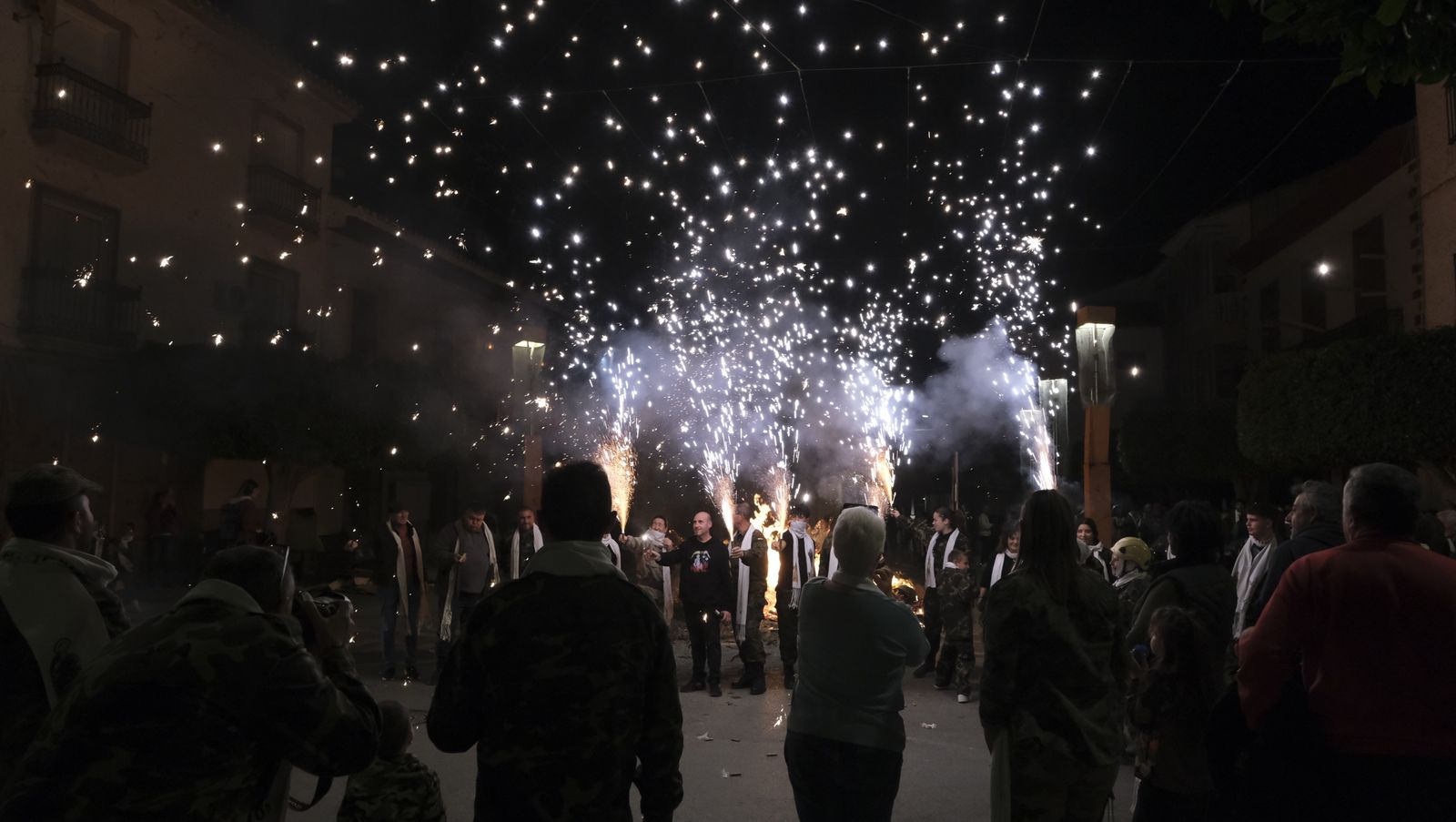 Imágenes de la procesión y carretillas de Cantoria