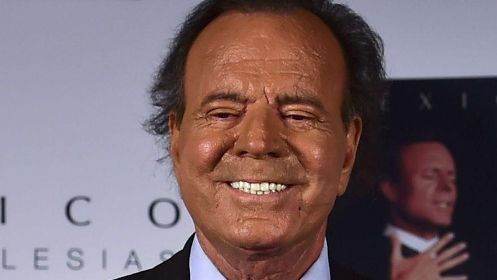 Primer plano de hace un par de años de Julio Iglesias.