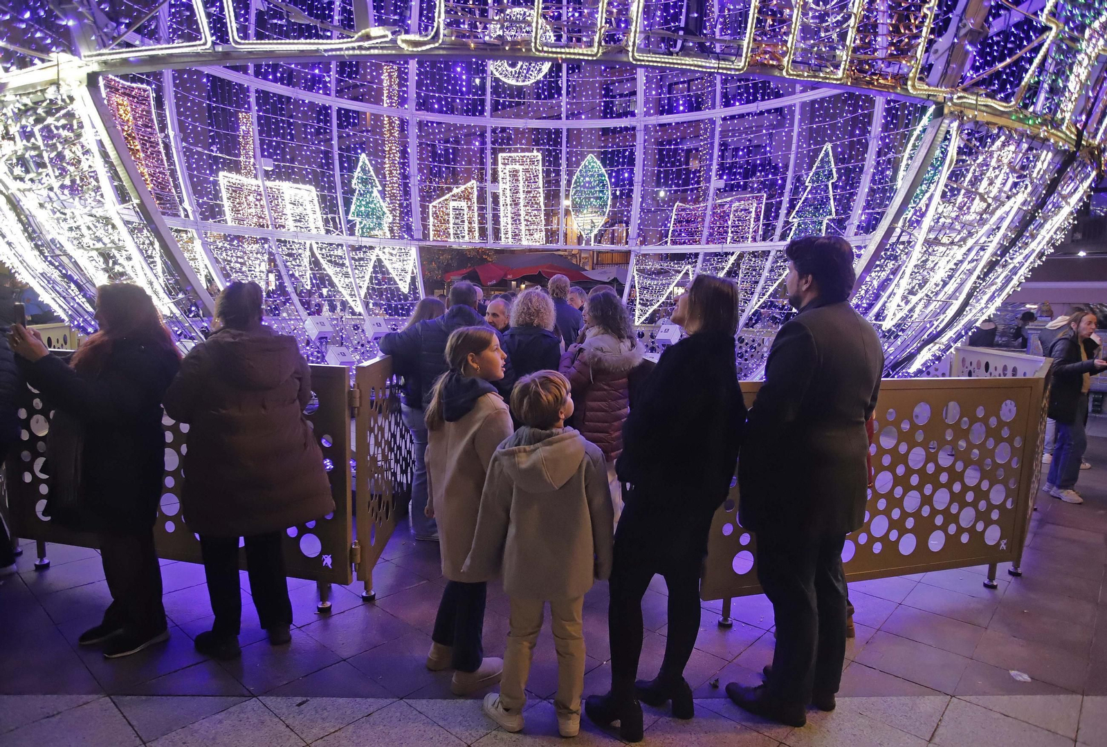 Fotos del encendido del alumbrado navideño en Algeciras