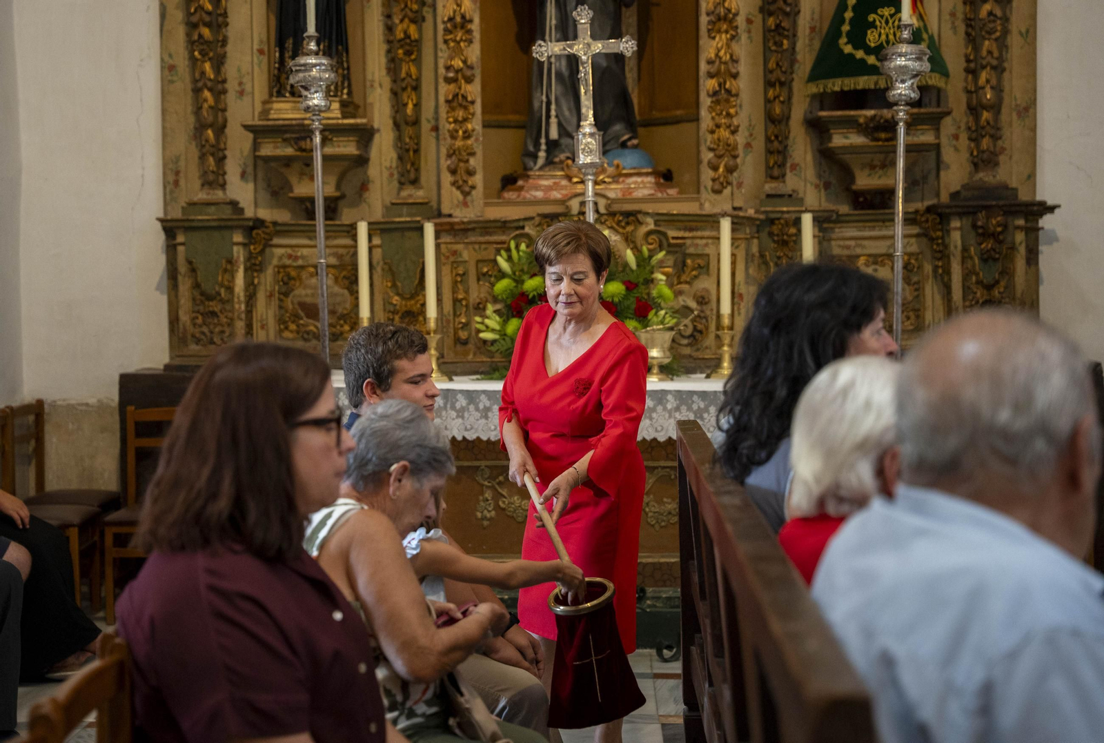 Eucaristía y procesión de Exaltación de la Cruz en la localidad de Vélez-Rubio