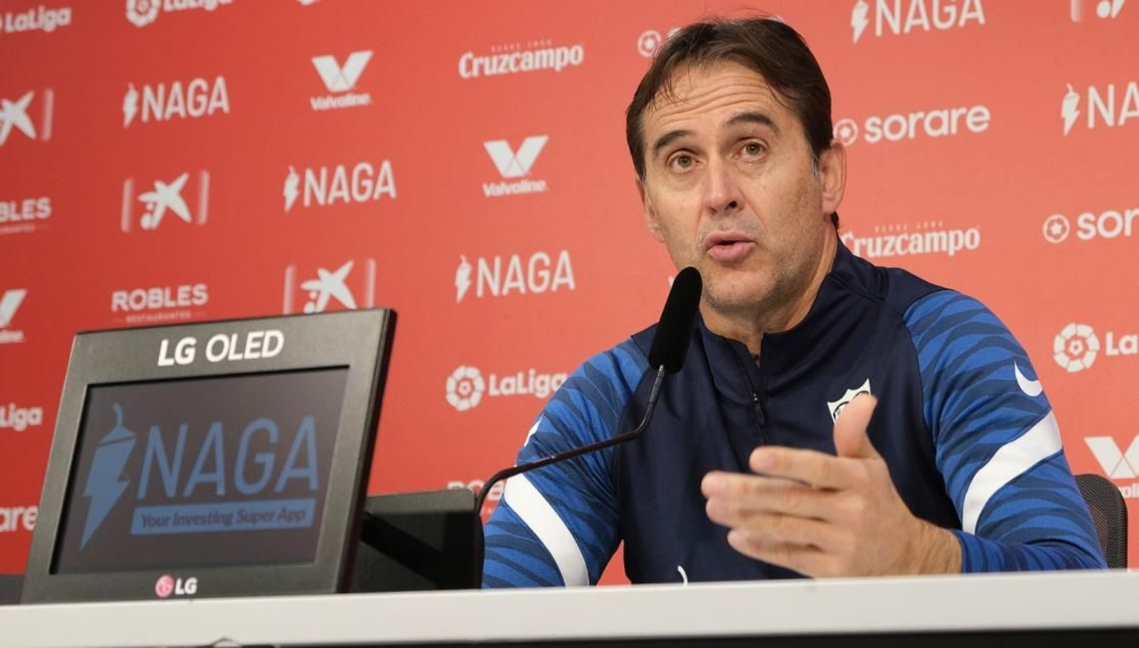 Julen Lopetegui en la rueda de prensa que ofreció el domingo.