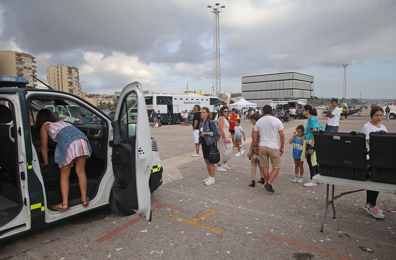 Fotos de la exhibición de medios de la Guardia Civil en el Llano Amarillo de Algeciras