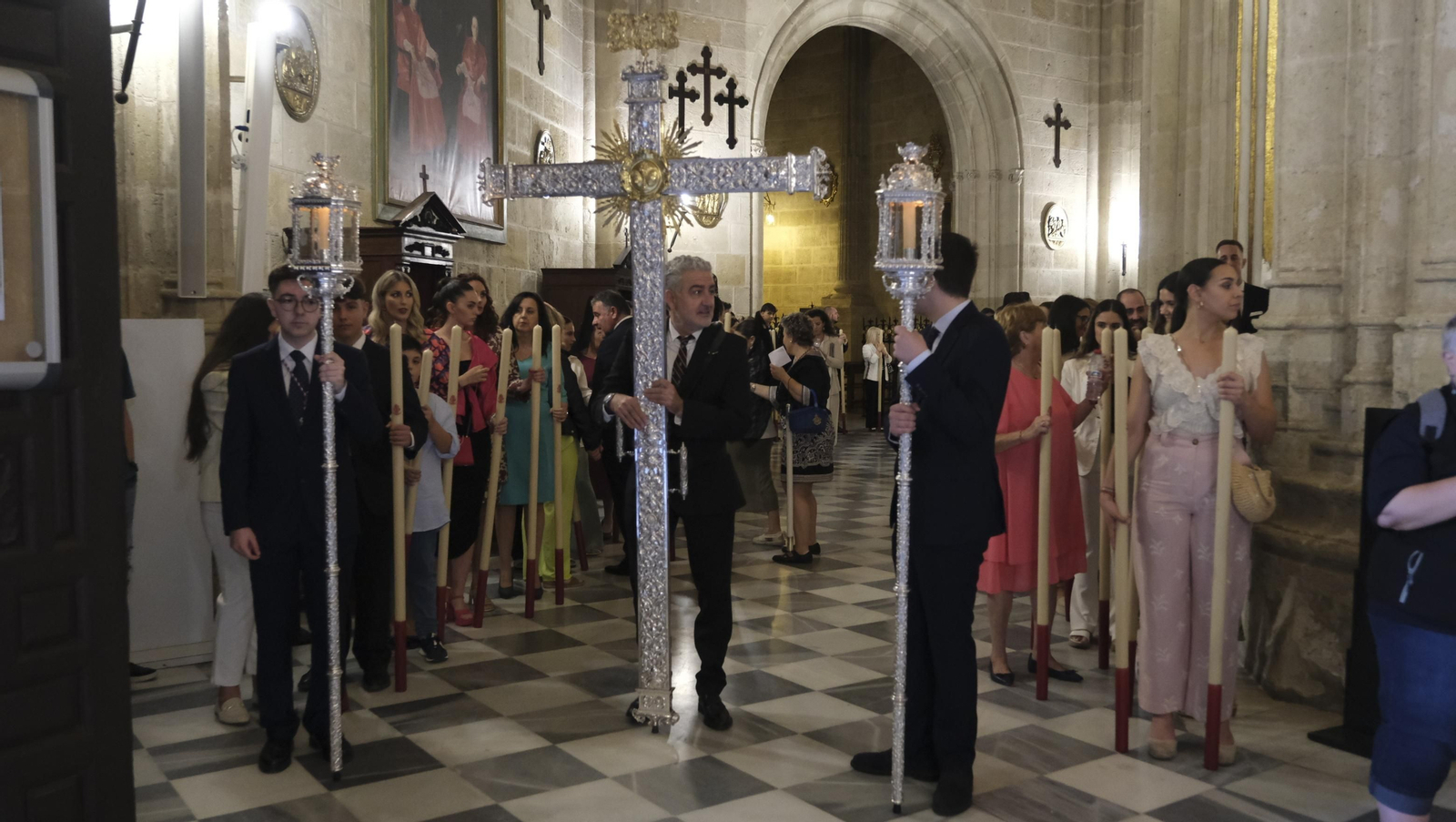 Imágenes de la salida extraordinaria de Jesús Cautivo de Medinaceli, por su 75 aniversario, Almería