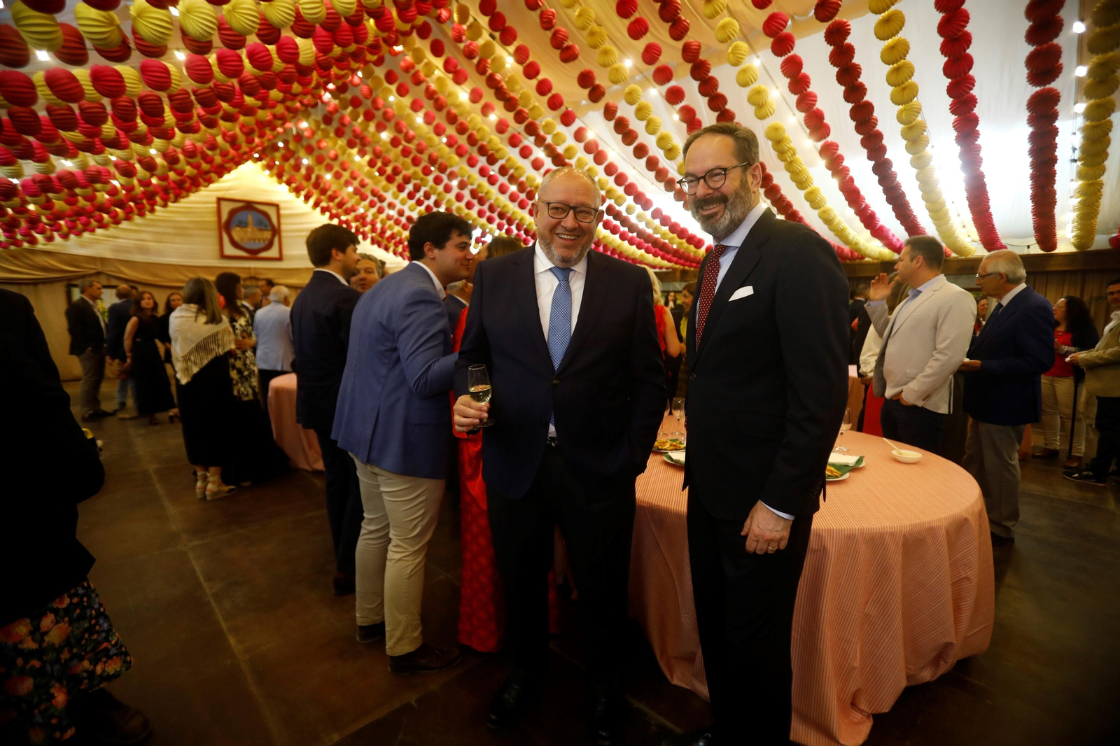 Córdoba ya disfruta de su Feria: las mejores fotos del alumbrado de la portada