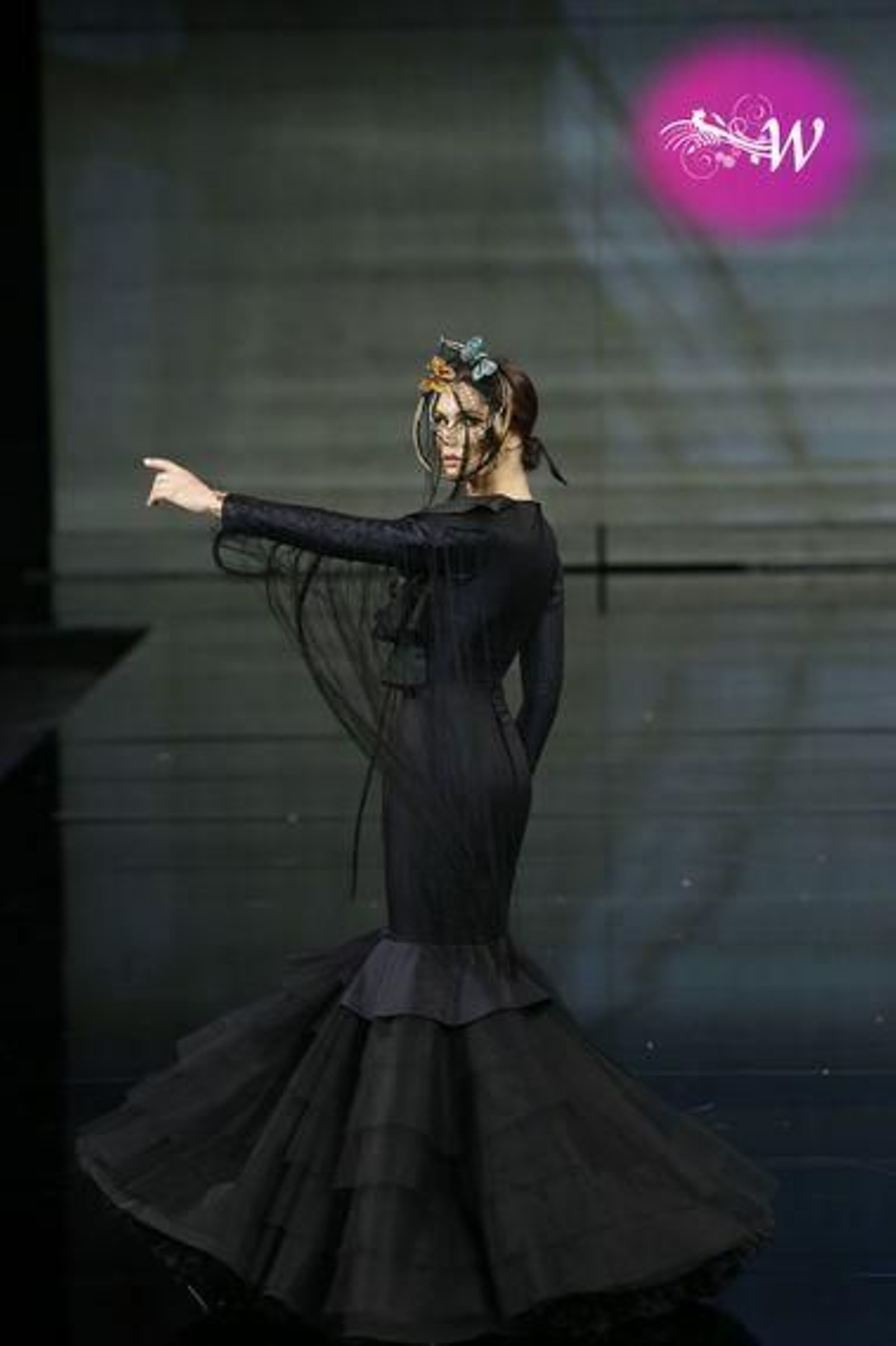 Así ha sido el desfile de Gil Ortiz en SIMOF 2020, todas las fotos de su colección de flamenca
