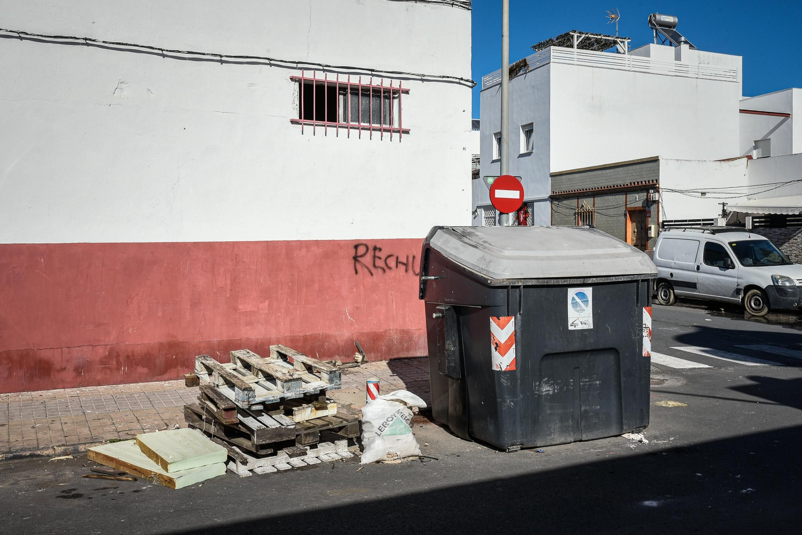 Imágenes de algunos de los puntos más sucios de Huelva