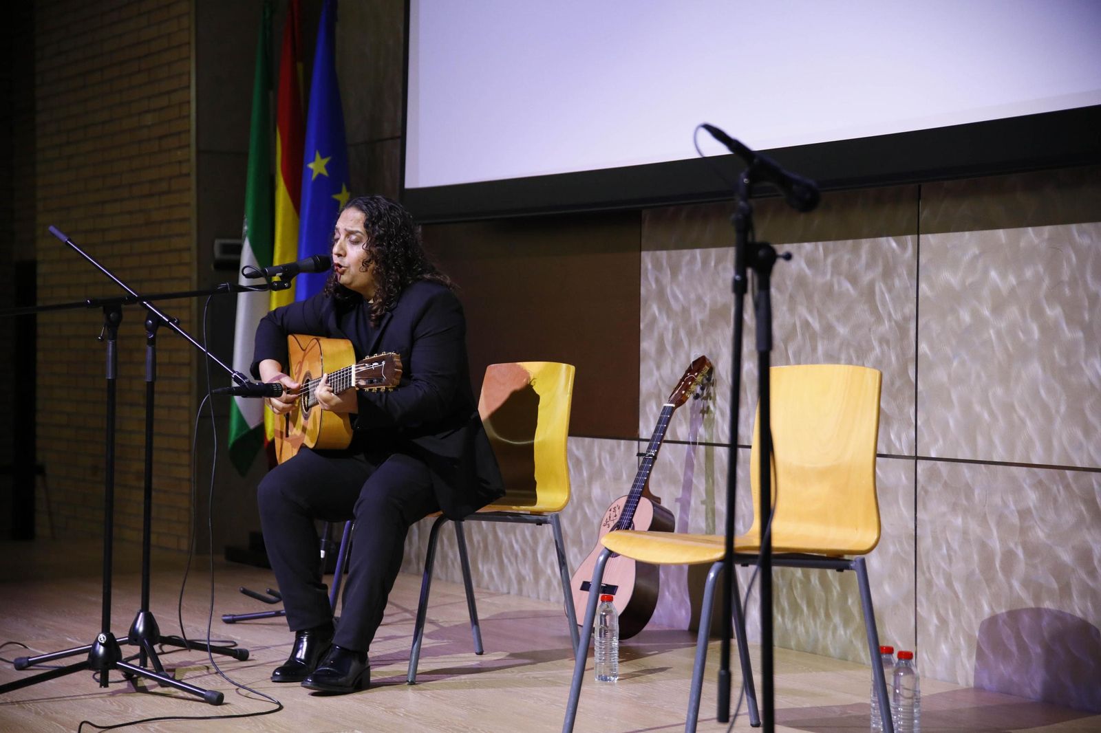 Las imágenes del acto de entrega de la Medalla de Oro a José Fernández Torres Tomatito, en la Universidad de Almería