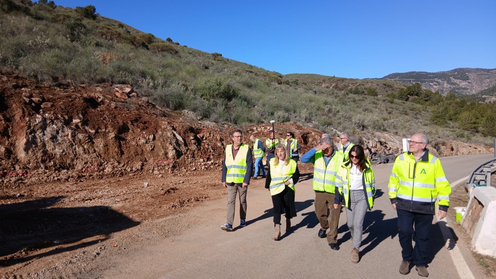 Visita a las obras de mejora de esta carretera que une Almería con Granada por la Alpujarra.