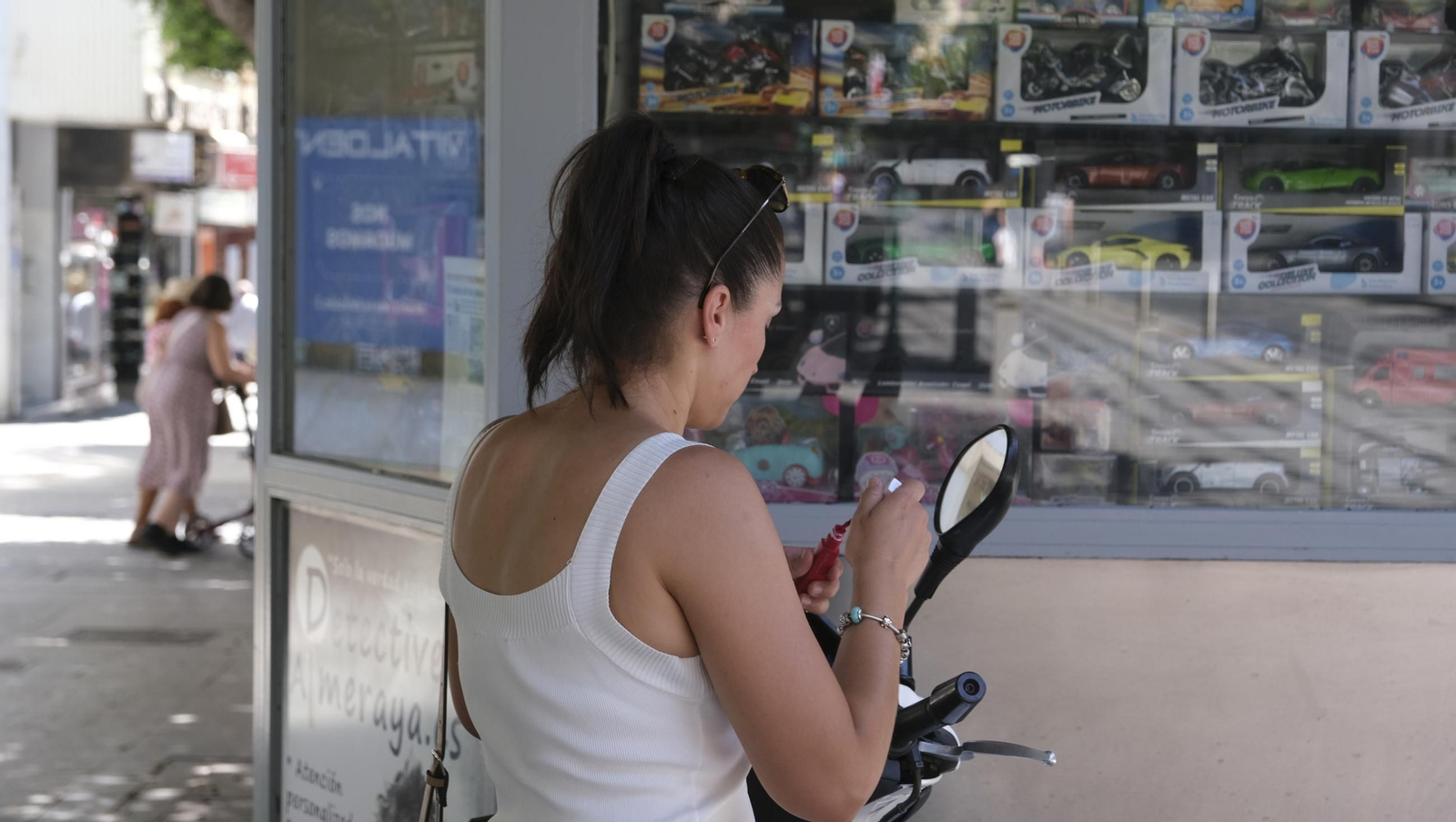 Las imágenes del lunes de la Feria del Mediodía en Almería