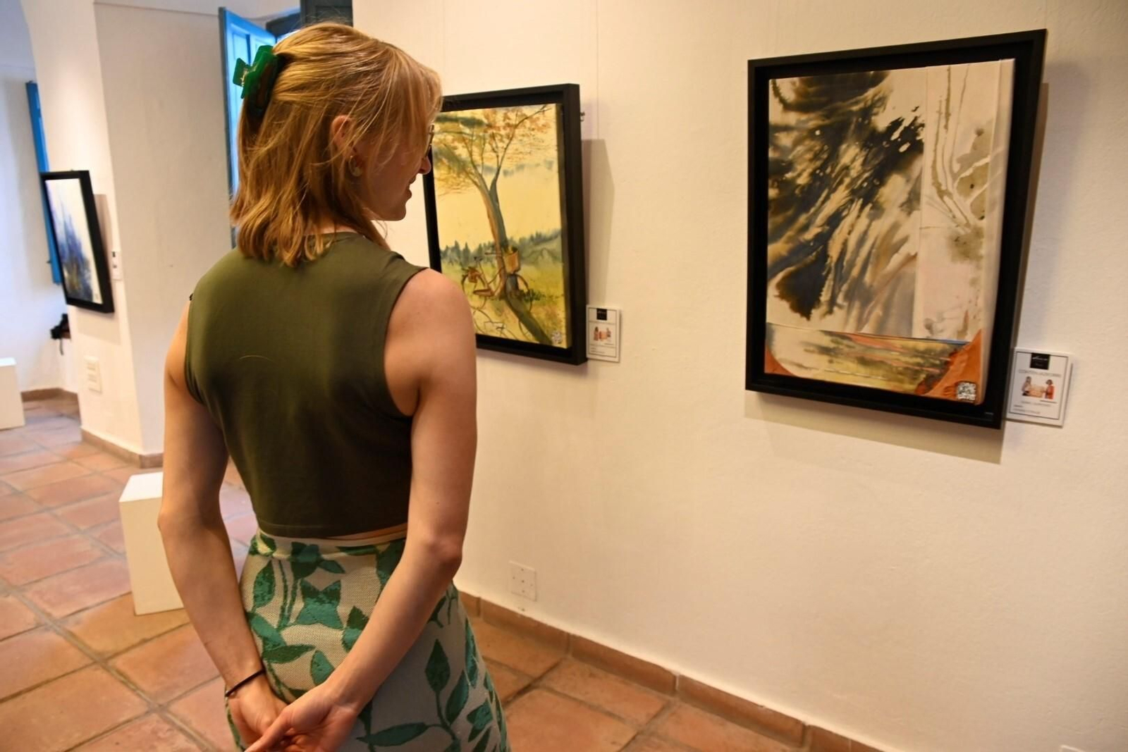 Las mejores imágenes de la exposición 'Soir.ee Mademoiselle Basque' en el Palacio de Viana de Córdoba Las mejores imágenes de la exposición 'Soir.ee Mademoiselle Basque' en el Palacio de Viana de Córdoba