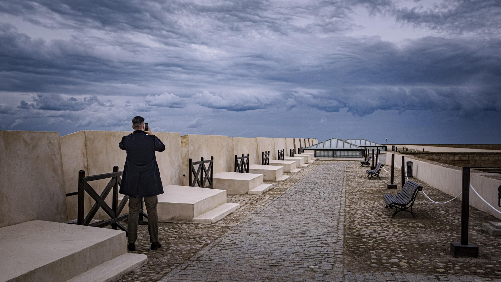 Las imágenes de la reapertura del paseo superior de las Puertas de Tierra