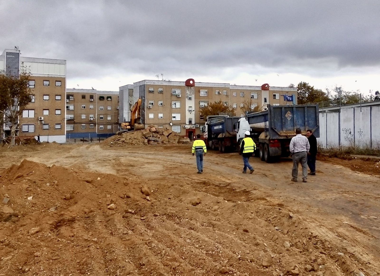 Obras que se realizan en la calle Vicente Ferrer.