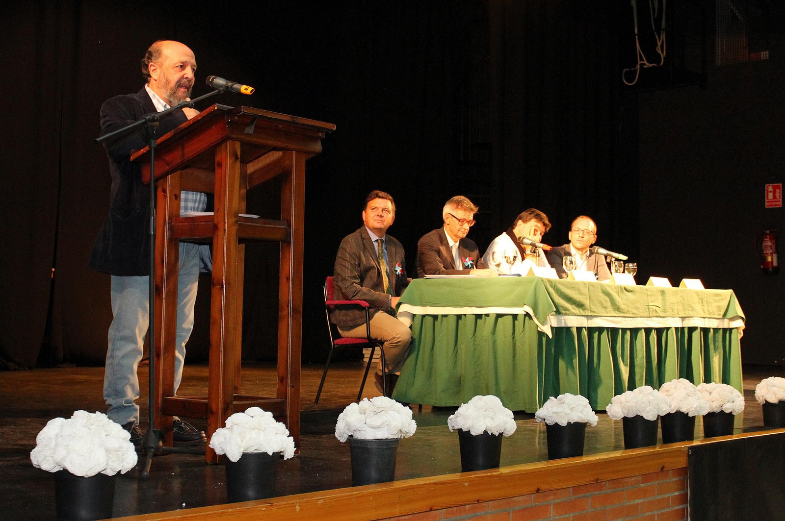 Imágenes de la entrega a Francisco Regueira del Premio Cine y Valores de Huelva Información
