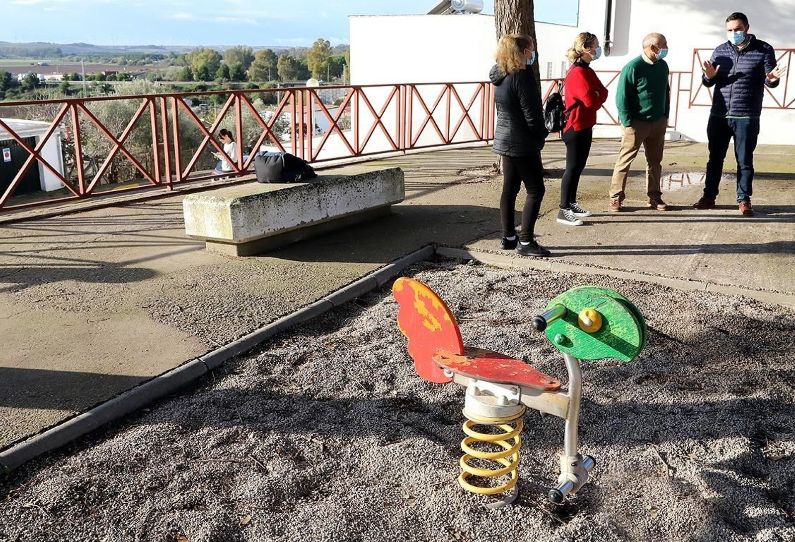 Un momento de la inauguración del parques biosaludable de Lomopardo.