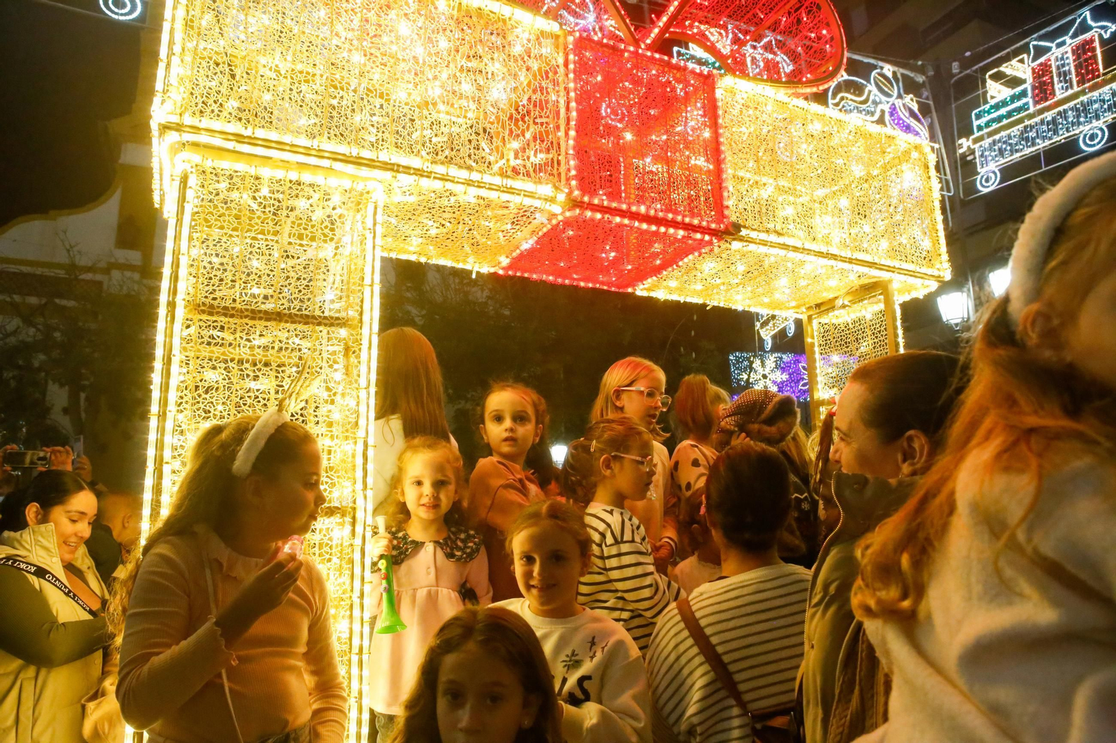 Las fotos del encendido del alumbrado navideño en La Línea Las fotos del encendido del alumbrado navideño en La Línea