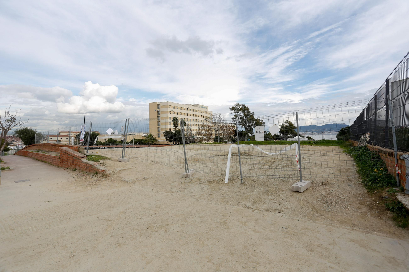 Las fotos de las obras del nuevo aparcamiento del Hospital Punta de Europa de Algeciras