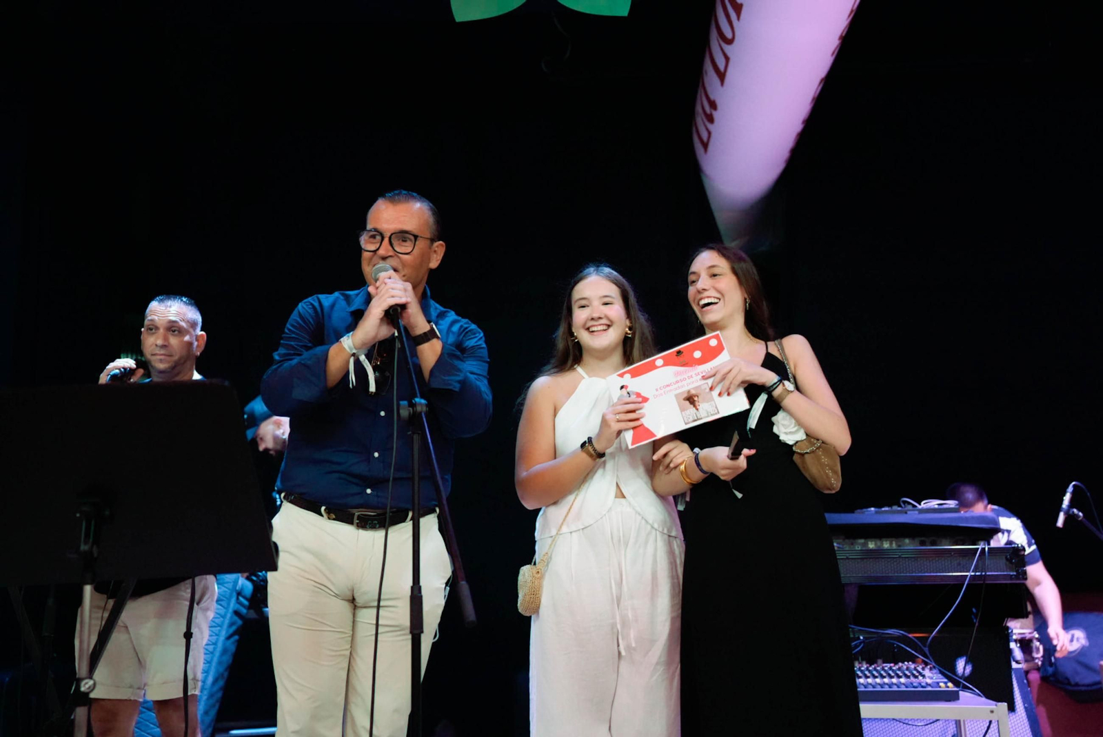 La final del concurso de sevillanas en la Lola