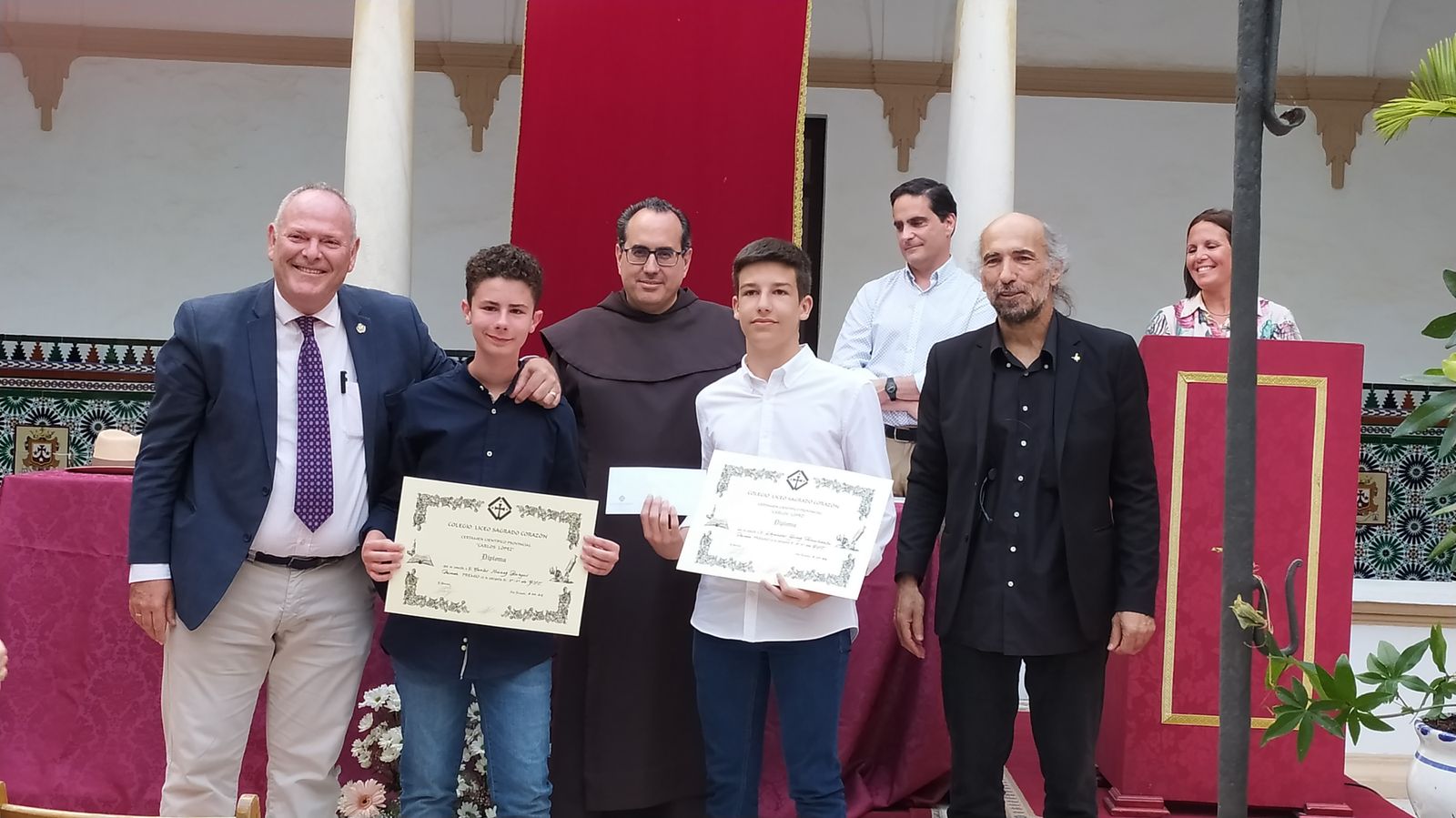 Entrega de premios del certamen Profesor Carlos López.