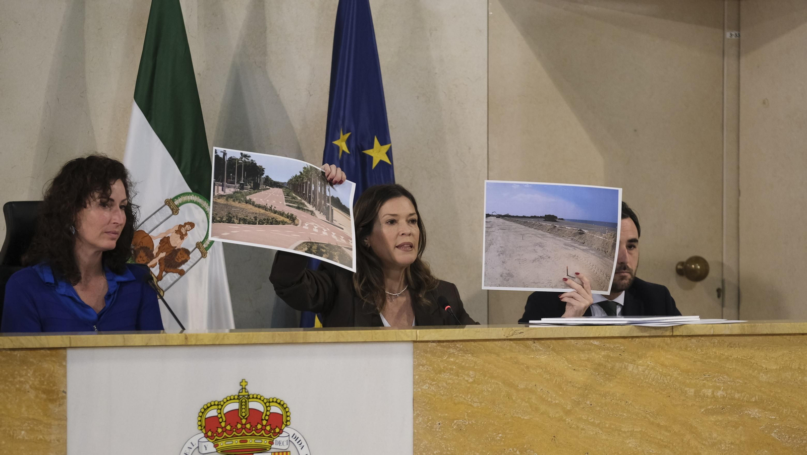 Imágenes del Pleno del Ayuntamiento de Almería sobre el estado de la Ciudad