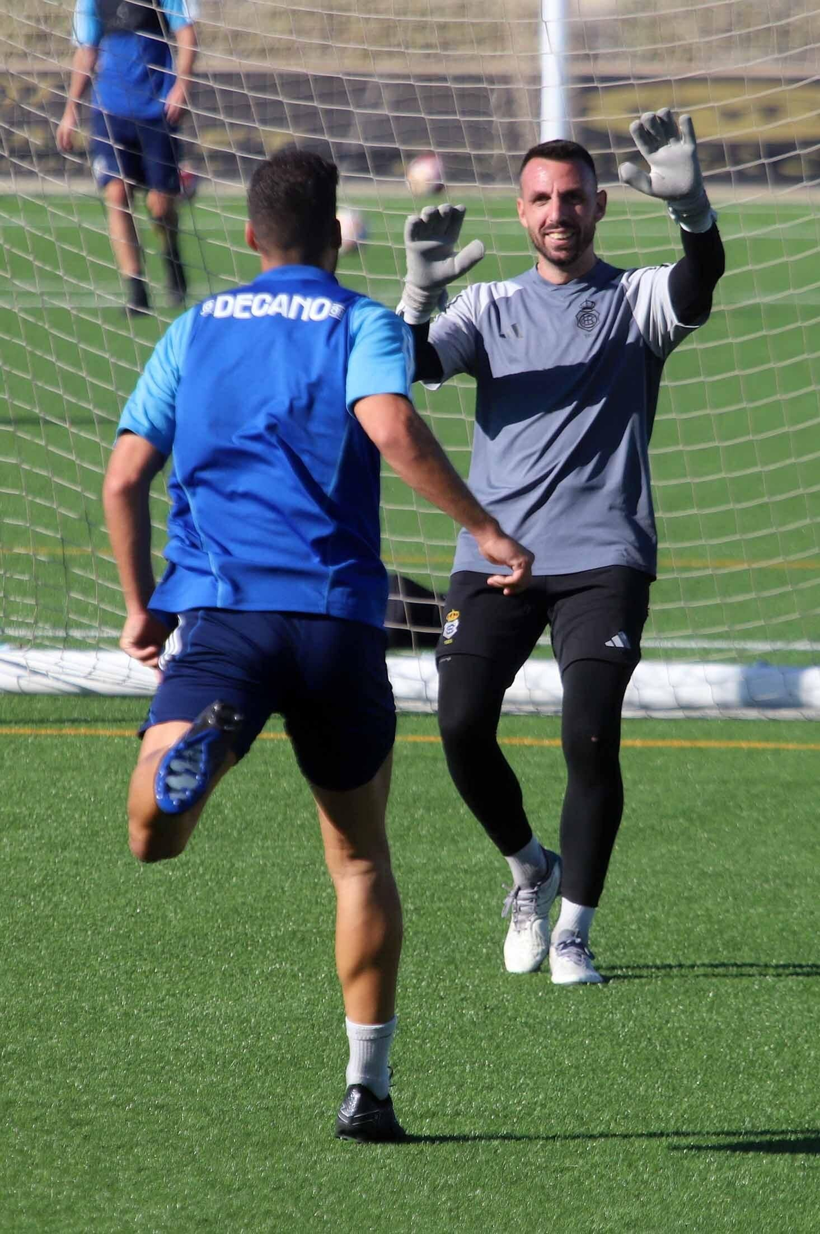 Imágenes del entrenamiento del Recre